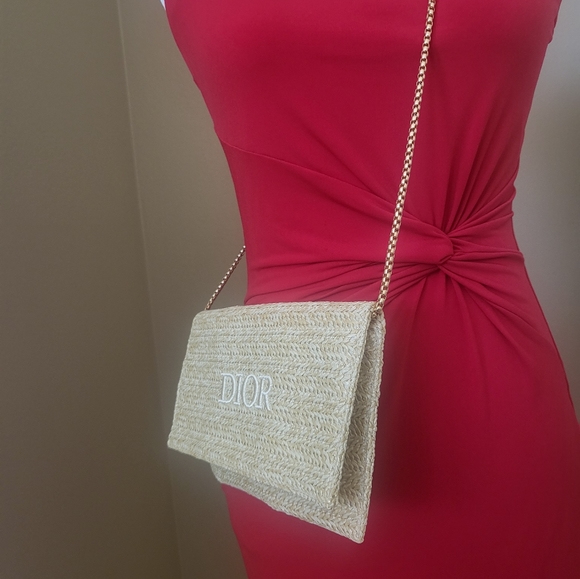 Brand new authentic Dior raffia wicker summer pouch from Dior Beauty - Picture 9 of 17